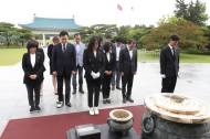 서초구의회, 호국 보훈의 달 기념 현충원 참배