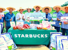 스타벅스, 친환경 커피 퇴비 기부  누적 5,500톤 돌파