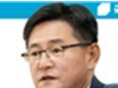 이헌승,권오을 보훈부 장관, 겸직 신고 누락 및 취임 축하연 장소 논란