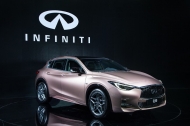 인피니티 Q30 긴장속에9월 공식 런칭 대기중
