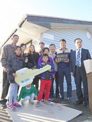 볼보건설기계, 제 1호 ‘볼보 환경빌리지’ 탄생 기념 가져