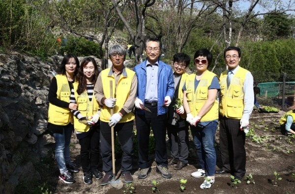 종로구, 무악동 환경 도시텃밭 개장
