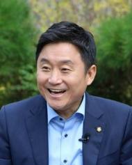 LH, 고액 연봉 계약직에 전직 고위 임원 채용 논란