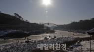 특별한 겨울철 여행, 한탄강 얼음 트레킹