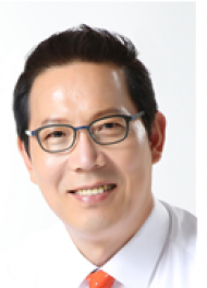 성중기 의원, 시민을 위한다던 서울광장 발 디딜 틈 없는 행사 중