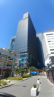 서울 종각역 인근 신축빌딩 현장, 준공 급급 환경은 나몰라라