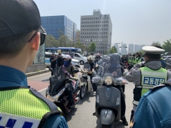 [포토] 노동환경 개선 위해 단결한 배달 라이더들