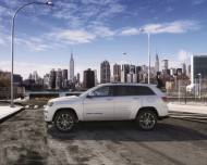 지프 플래그십 대형 SUV... 그랜드 체로키 써밋 3.6 가솔린 모델 출시