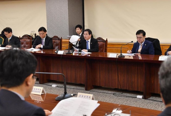 정부 "신종코로나 실물·금융경제 악영향 최소화"