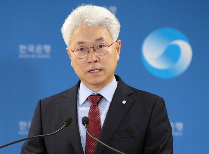 한은 "3월 경상수지 흑자, 4월부터 적자로 전환 전망"