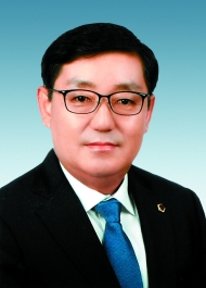 박재만 위원장, 의회사무처 직원에 ‘깜짝 간식’ 선물!