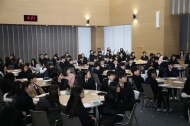 중학교 신입생 교복 지원… 마포 유동균 구청장