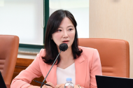 윤영희 시의원, 시내버스 회사 대출이자...시민 세금으로 1,013억 원 지원 ?