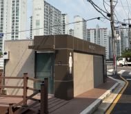 강북구, 우이교 공중화장실 개방…쾌적하고 안전한 이용 환경 조성