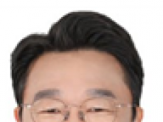 국가자격시험 출제담당 직원이 수험참고서 판매?... 산업인력공단 이해충돌 파문