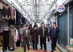 지붕 옷 갈아입은 아현시장, 더욱 안전하고 쾌적한 환경