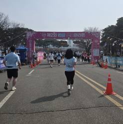 러닝 인구 1천만 시대...  마라톤, ‘기록’에서 ‘경험’으로 진화 중