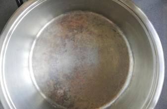 10년 넘은 스테인리스 냄비, 버려야 할까…변색과 수명에 대한 오해와 진실