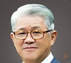 돈 안 받는 최신원 명예회장...책임경영 가능할까?