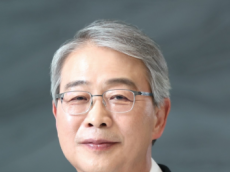 4대금융 최대 실적 속 우리금융만 정체… 3연임 노리는 임종룡, 리더십 시험대