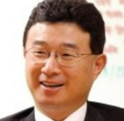 ‘LG 오너가’ 구본걸, 본업 부진에 또 확장…LF 경영 책임론 커진다