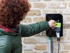 EU 자동차 CO₂ 목표 또 완화 논의…2035년 감축률 87.5% 타협안